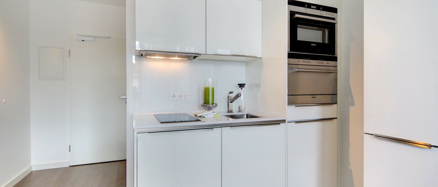 アパルトマン München Schwabing (rechts der Leopoldstraße) 01 玄関入り口 8867