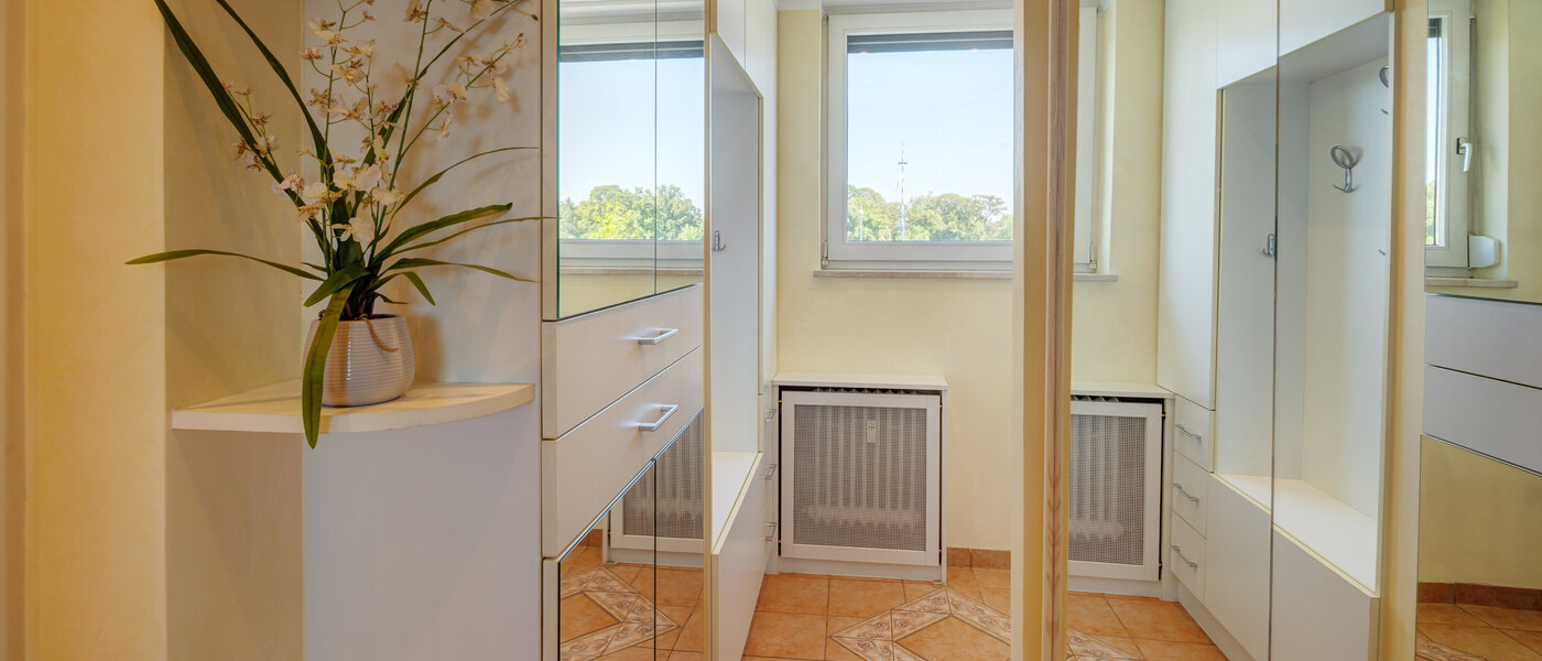 マンション München Sendling-Westpark 03 玄関入り口 8875