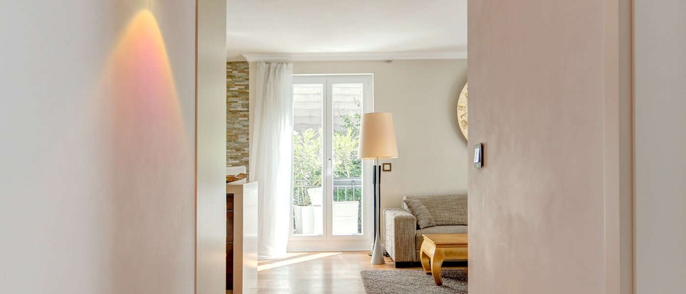 マンション München Schwabing-Nord (zw. Belgrad- & Leopoldstraße) 01 玄関入り口 8881