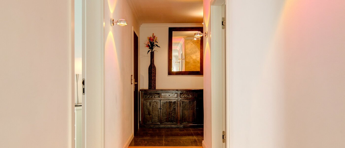 マンション München Schwabing-Nord (zw. Belgrad- & Leopoldstraße) 02 玄関入り口 8881