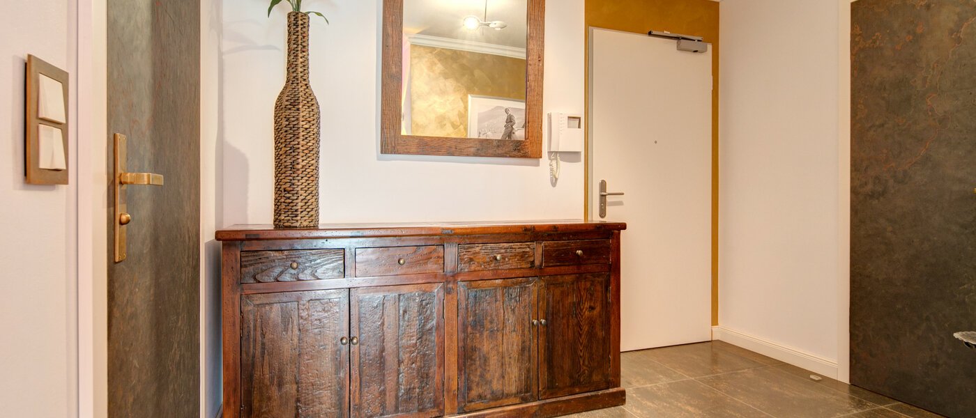 マンション München Schwabing-Nord (zw. Belgrad- & Leopoldstraße) 03 玄関入り口 8881