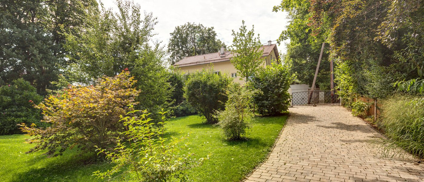 アパルトマン Gräfelfing 01 庭 8902