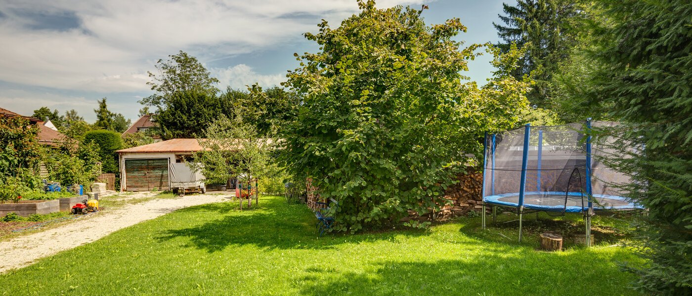 アパルトマン Gräfelfing 03 庭 8902