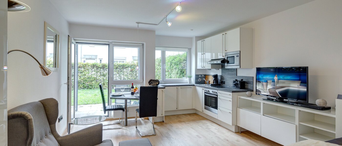 庭付き住宅 Neufahrn b. Freising 02 リビングルーム 8976