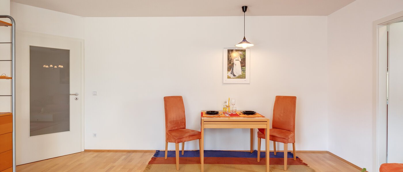 マンション München Neuhausen 04 リビングルーム 8994