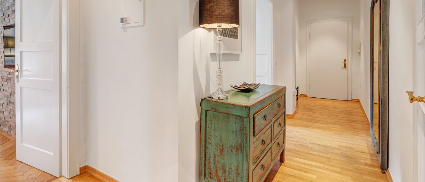 マンション München Schwabing-West (rund um den Hohenzollernplatz) 01 玄関入り口 9021