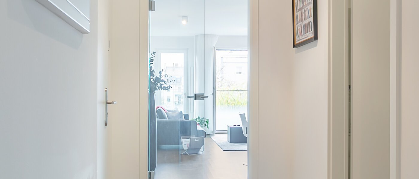 マンション München Neuhausen 02 玄関入り口 9058