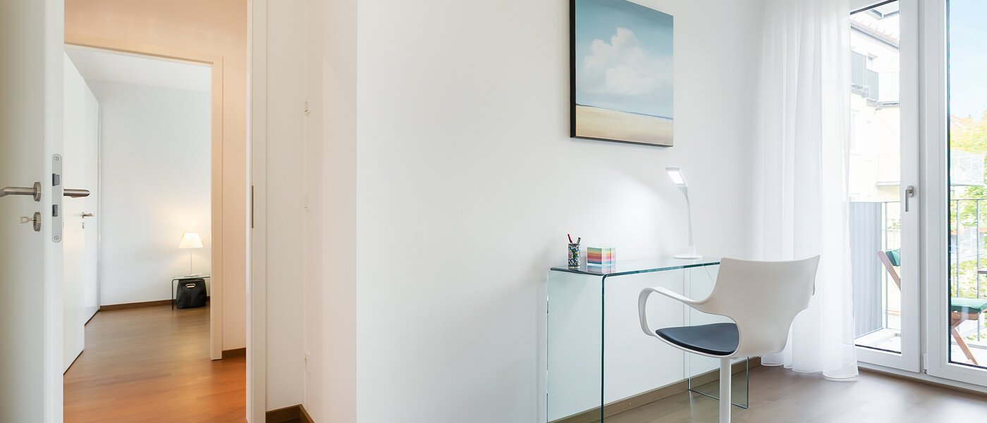 マンション München Neuhausen 03 2.　寝室 9058