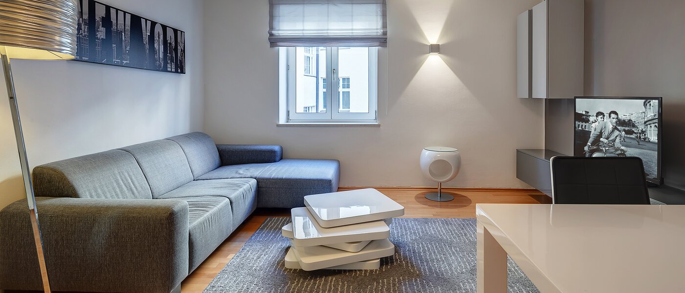 マンション München Schwabing-Nord (zw. Leopoldstraße & Englischen Garten) 02 リビングルーム 9063