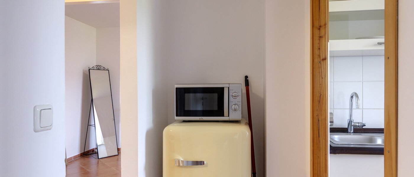 アティック・フラット（屋根裏） München Trudering 03 玄関入り口 9072