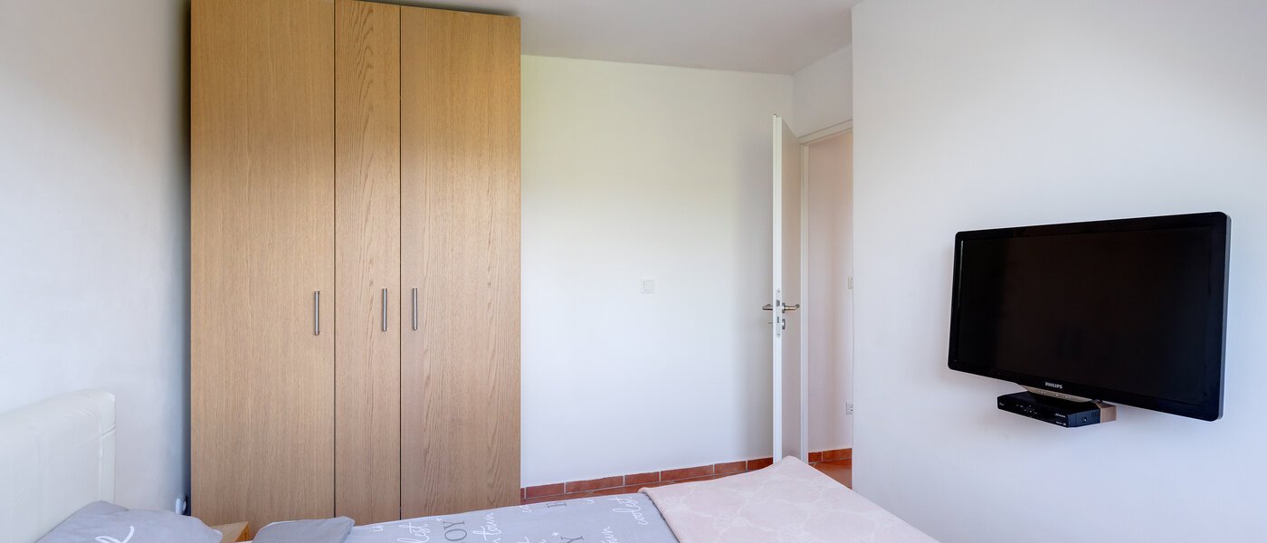 アティック・フラット（屋根裏） München Trudering 02 寝室 9072