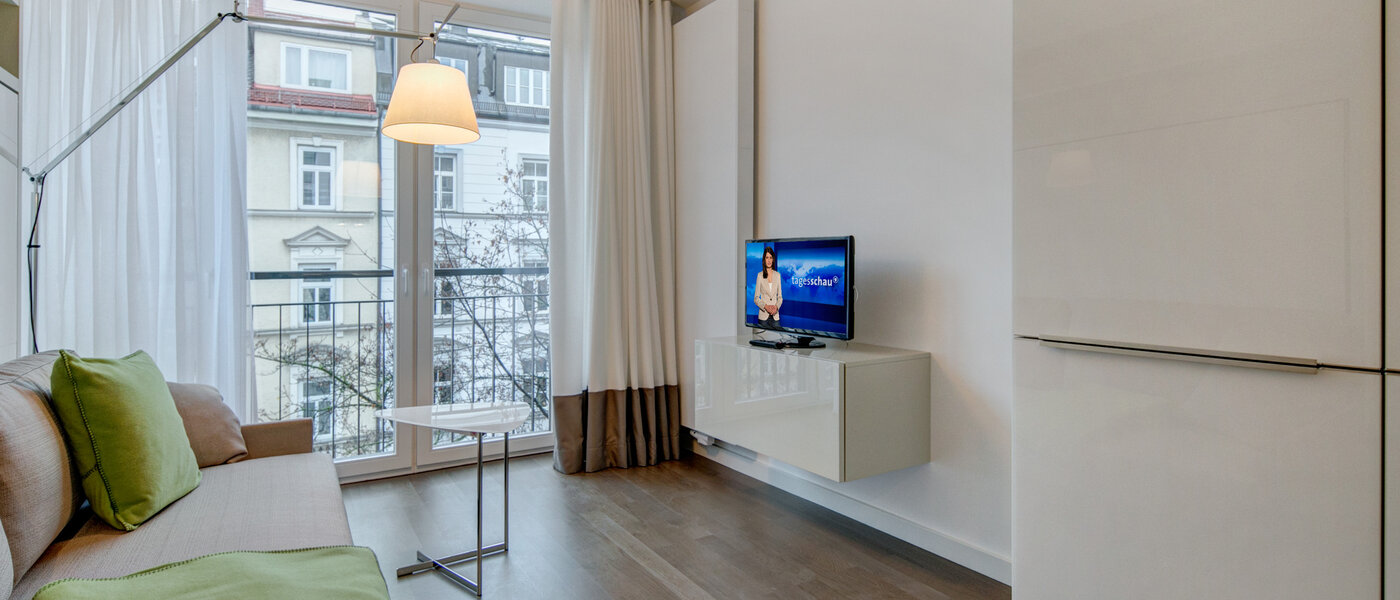 アパルトマン München Schwabing-Nord (zw. Leopoldstraße & Englischen Garten) 04 リビングルーム 9075