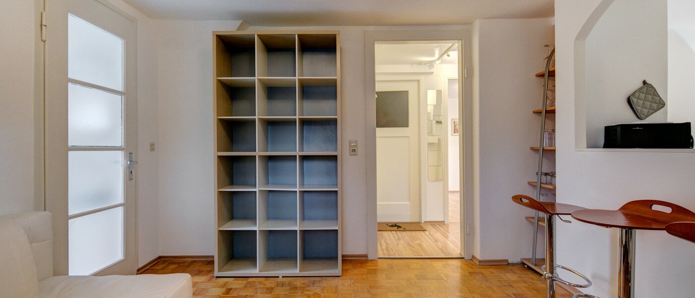 アティック・フラット（屋根裏） Gräfelfing 04 リビングルーム 9079