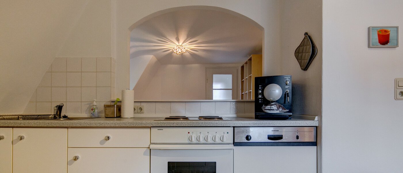 アティック・フラット（屋根裏） Gräfelfing 03 キッチン 9079