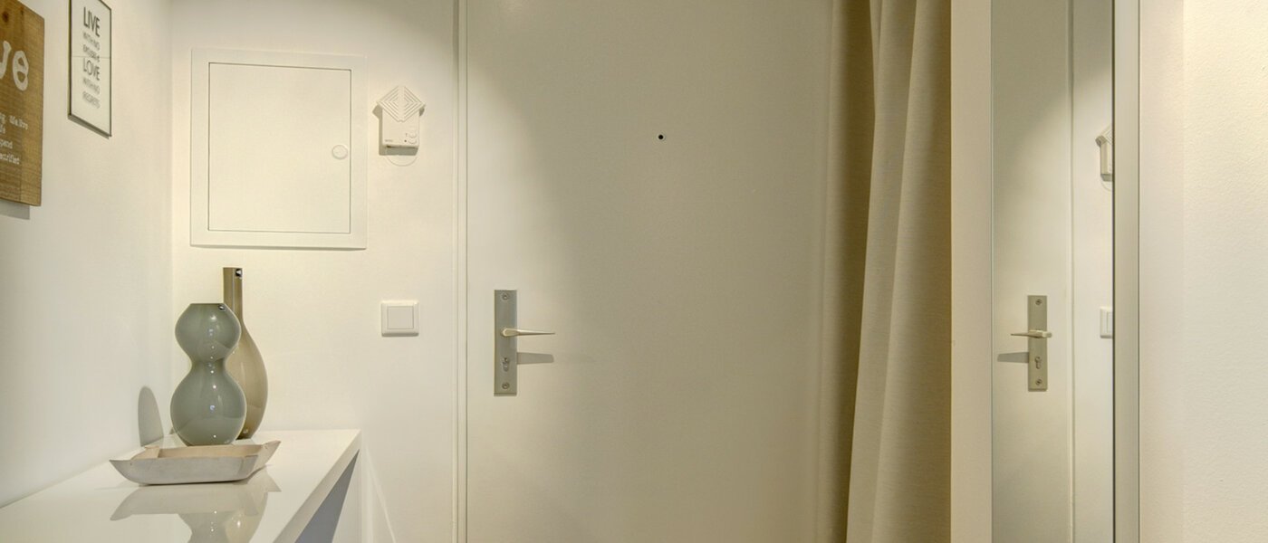 マンション München Maxvorstadt - Universitätsviertel 02 玄関入り口 9083