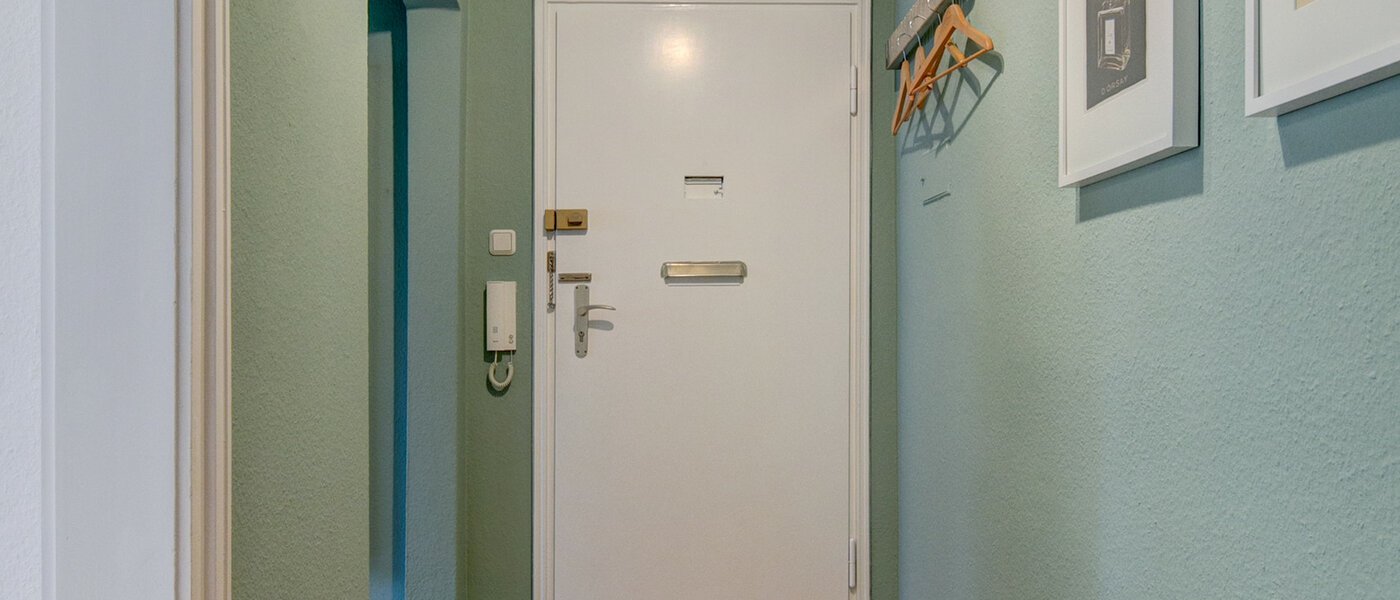 マンション München Harlaching 01 玄関入り口 9099