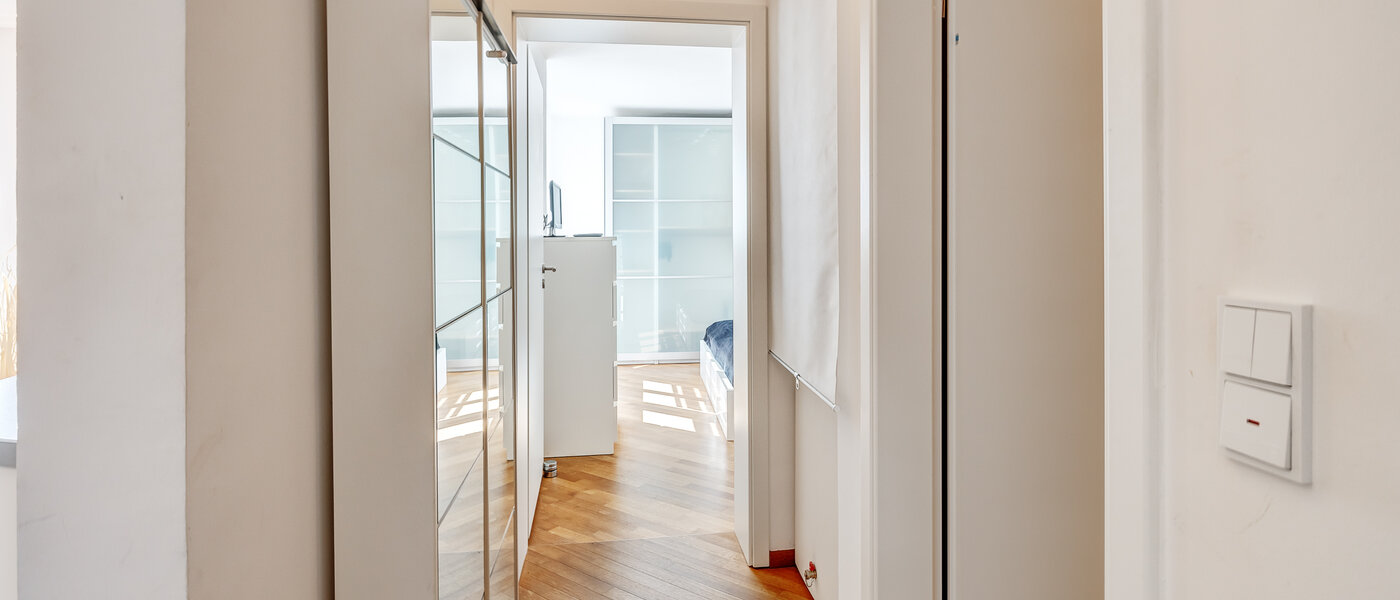 マンション München Sendling-Westpark 02 玄関入り口 9100