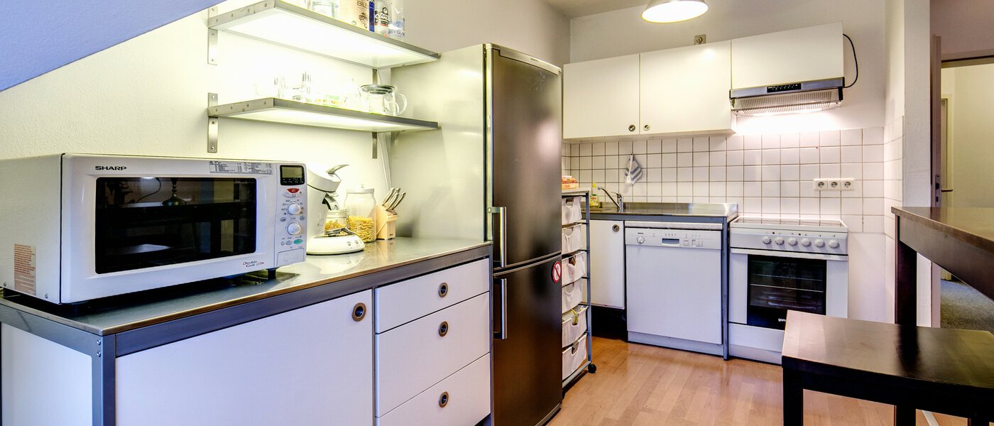 アティック・フラット（屋根裏） München Obergiesing 02 キッチン 9124