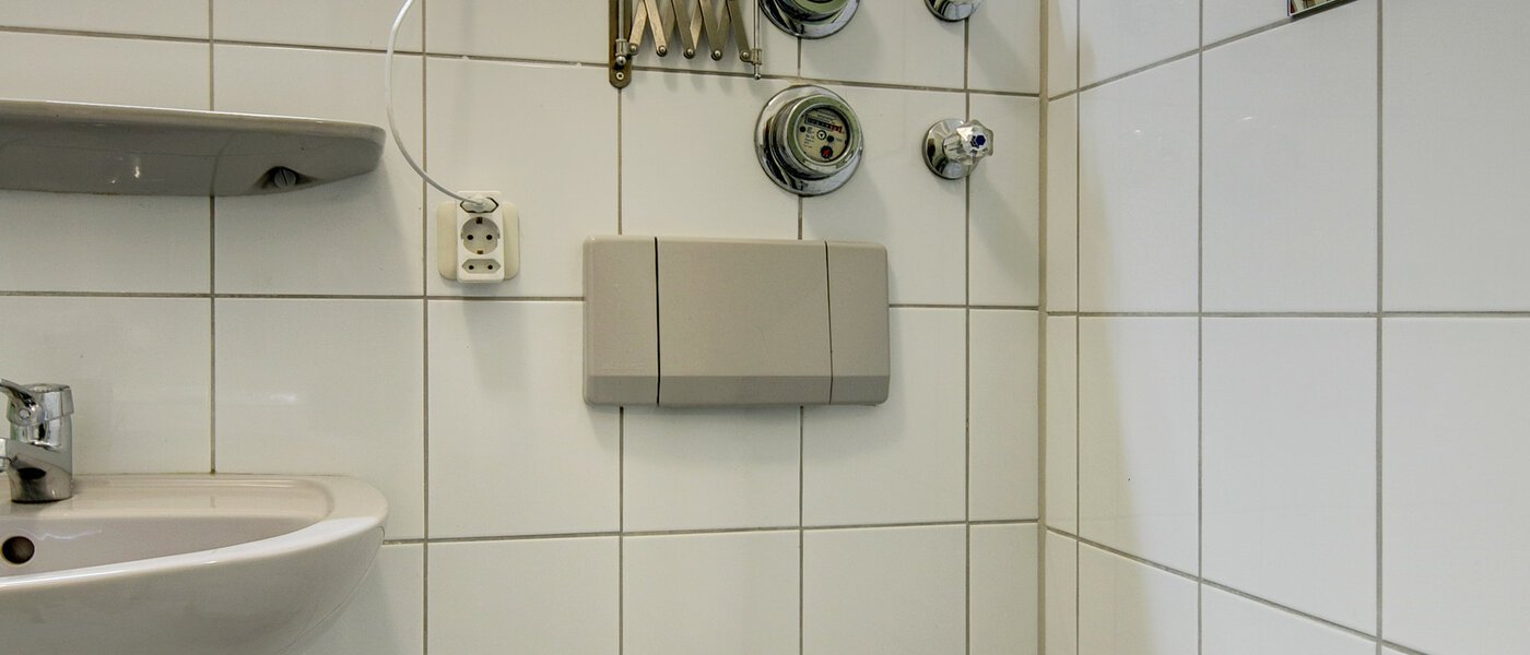 アティック・フラット（屋根裏） München Obergiesing 03 浴室 9124