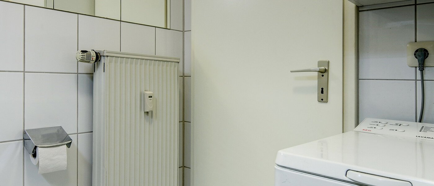 アティック・フラット（屋根裏） München Obergiesing 04 浴室 9124