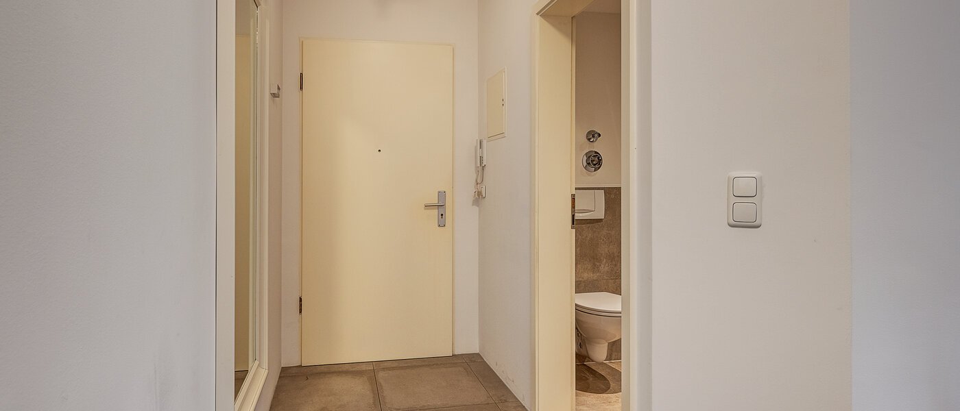 マンション München Ramersdorf 02 玄関入り口 9168