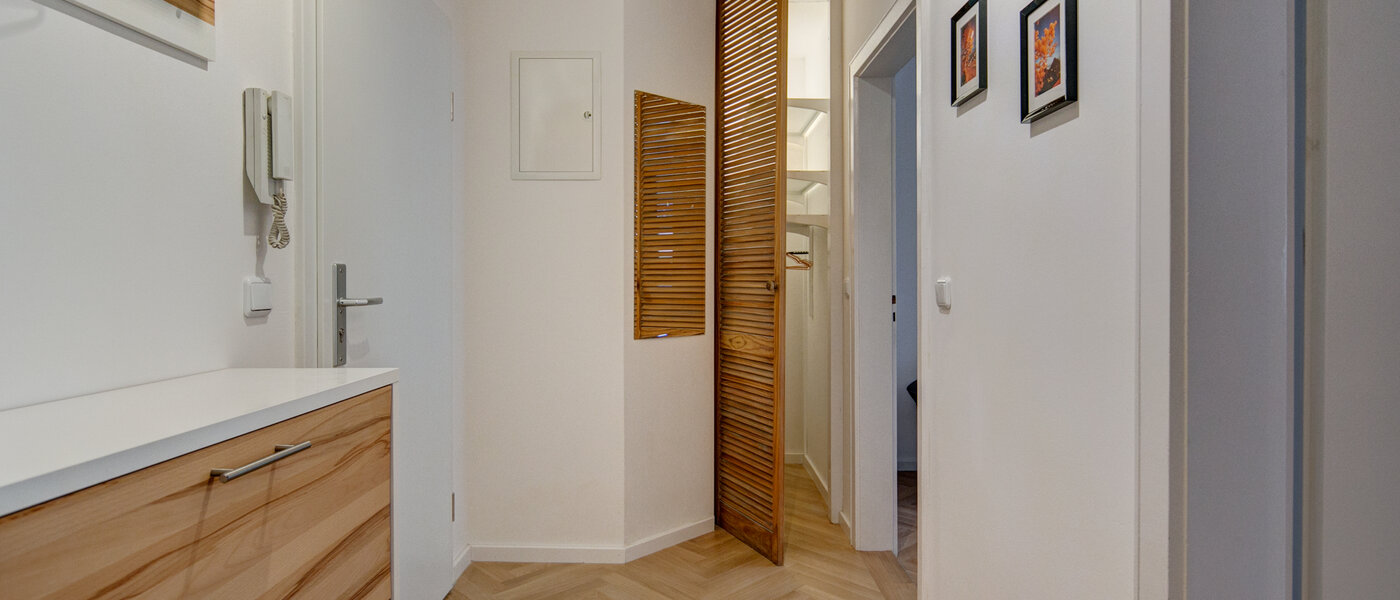 マンション München Glockenbachviertel 01 玄関入り口 9181