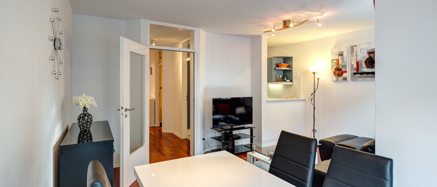 マンション München Schwabing-West 04 リビングルーム 9187