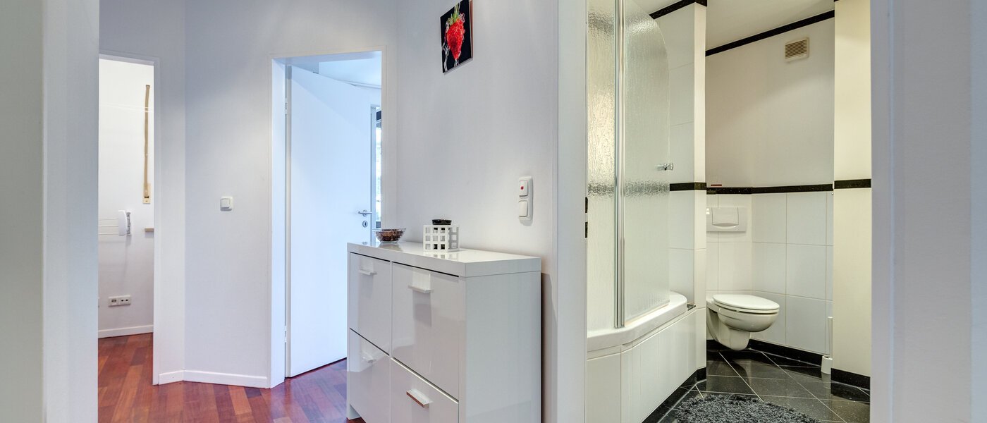 マンション München Schwabing-West 03 玄関入り口 9187