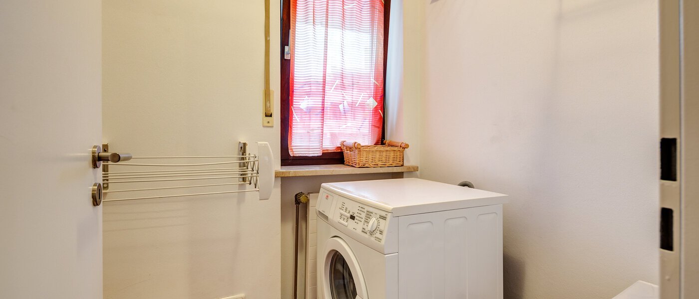 マンション München Schwabing-West 05 玄関入り口 9187