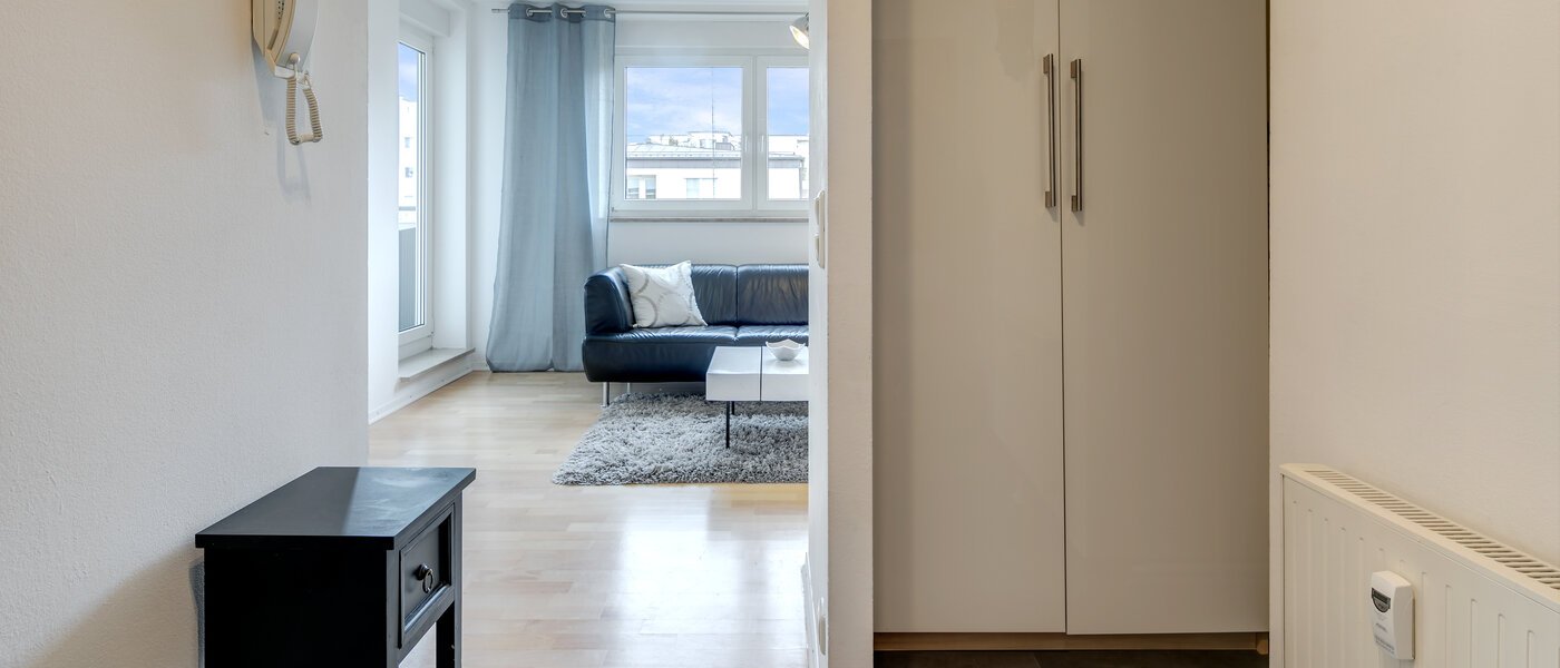 マンション München Schwabing-West (rund um den Hohenzollernplatz) 01 玄関入り口 9209