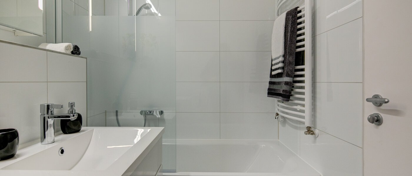 アパルトマン München Haidhausen 01 浴室 9226