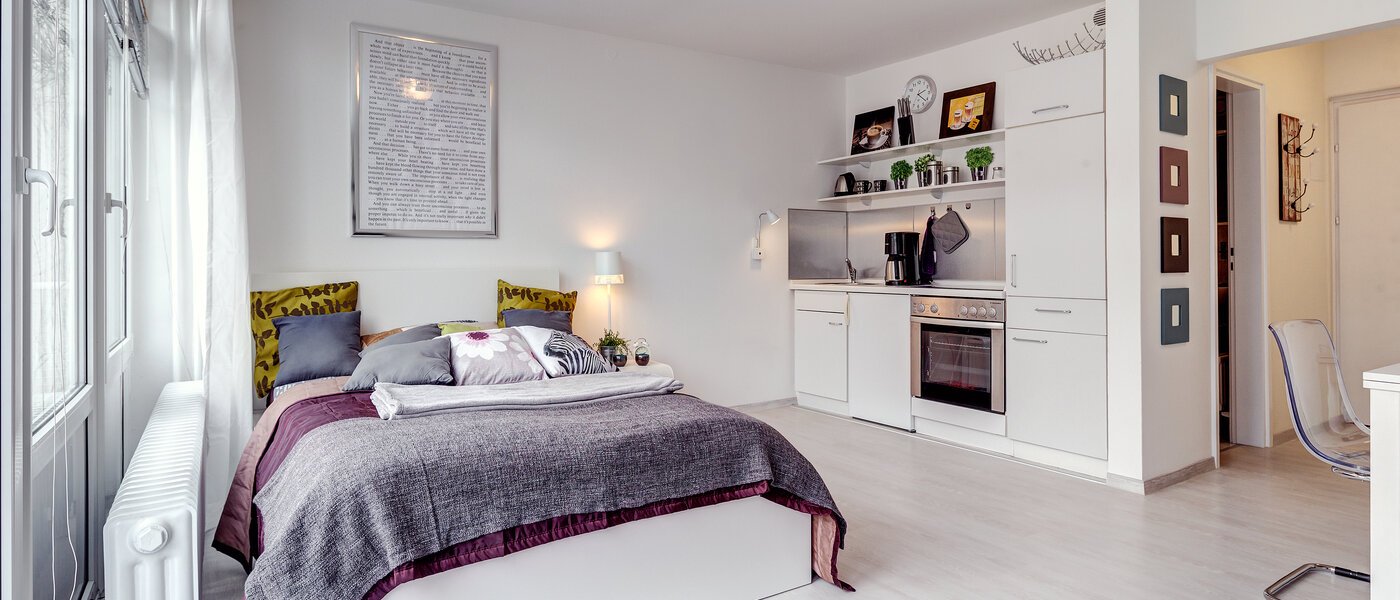 アパルトマン München Schwabing 04 リビングルーム 9272