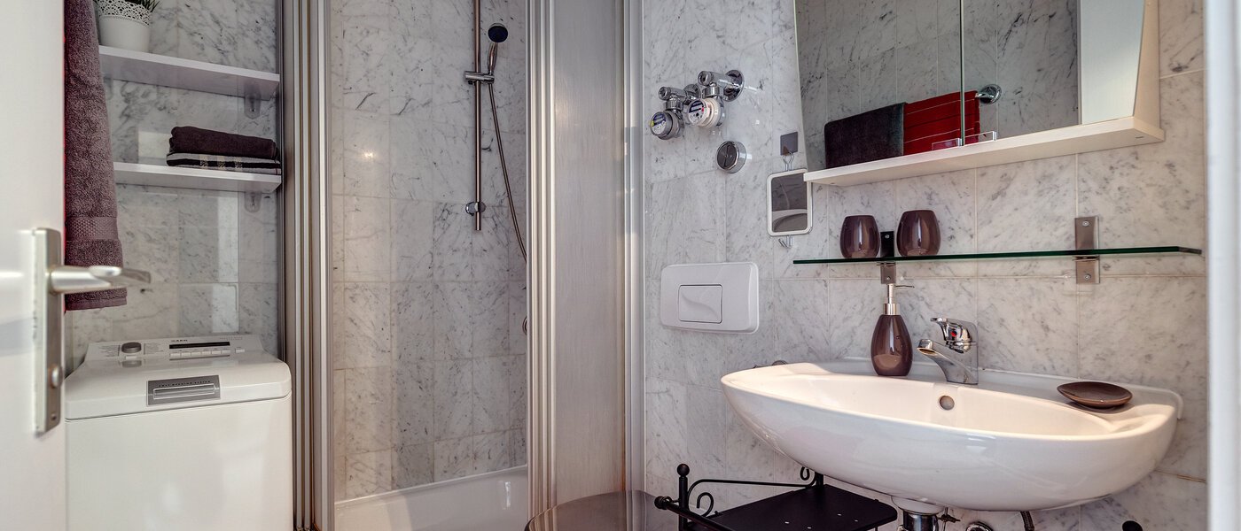 アパルトマン München Schwabing 01 浴室 9272