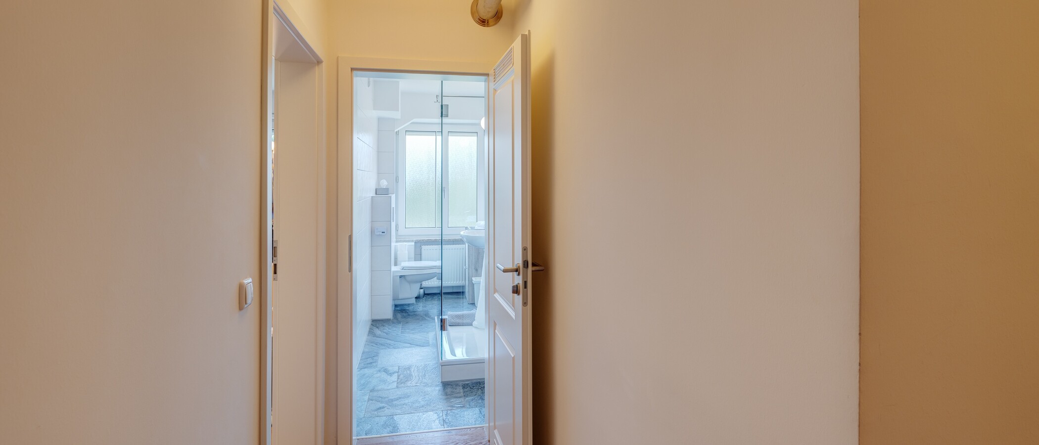 マンション München Thalkirchen 04 玄関入り口 9295