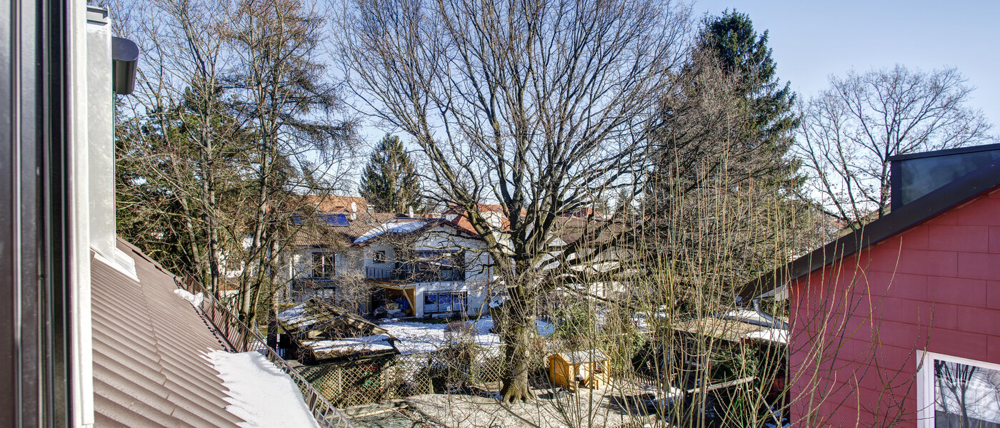 アティック・フラット（屋根裏） München Trudering 01 物件からの眺め 9309