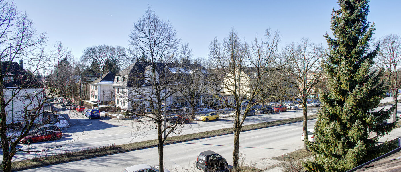 アティック・フラット（屋根裏） München Trudering 03 物件からの眺め 9309