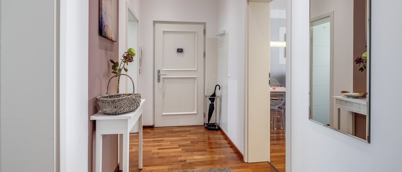 マンション München Lehel 04 玄関入り口 9317