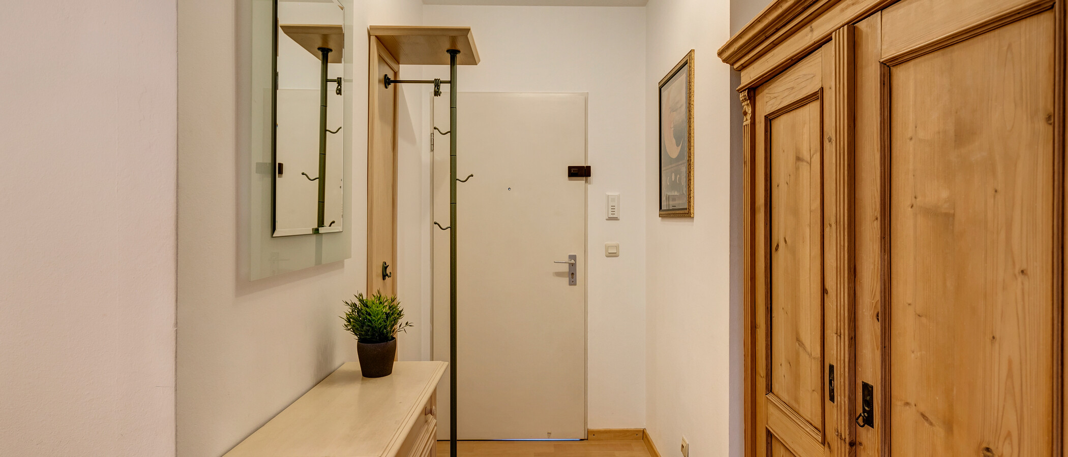 マンション München Lehel 03 玄関入り口 939