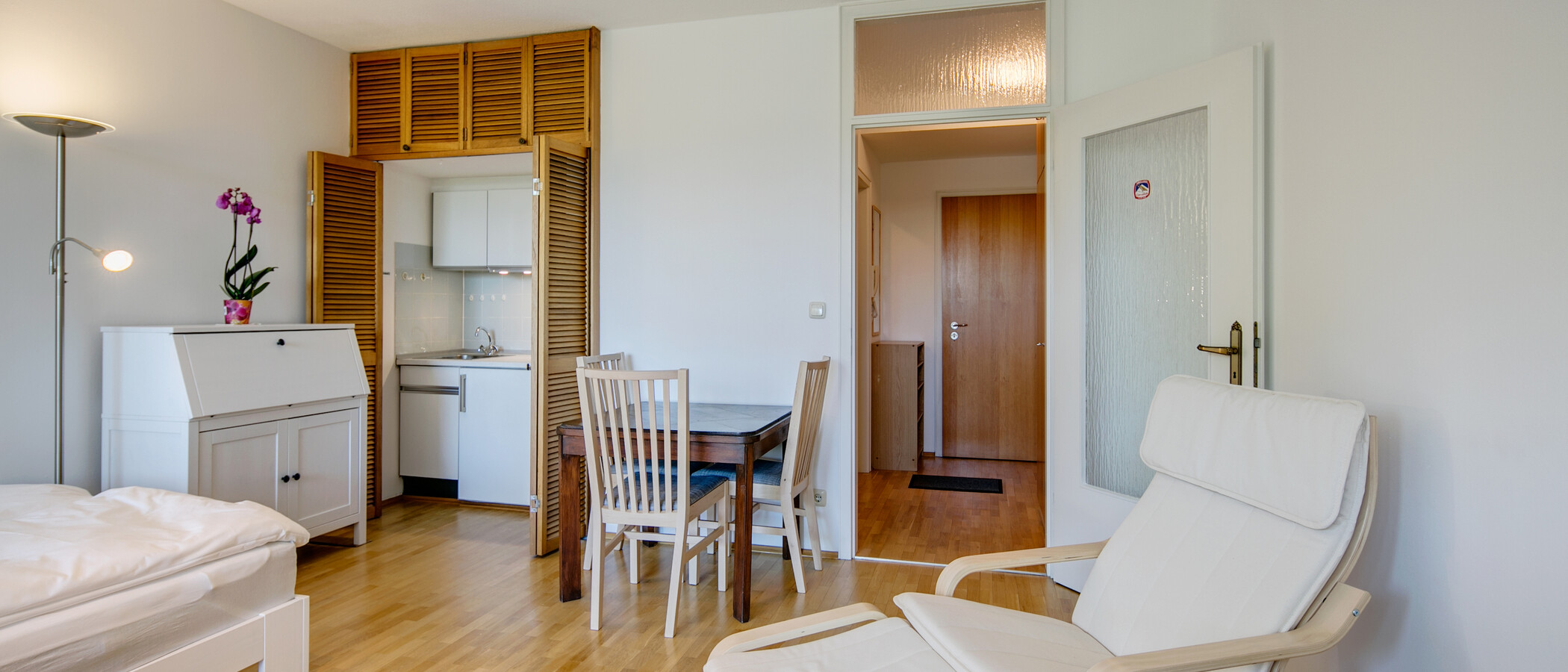 マンション München Schwabing (rechts der Leopoldstraße) 04 リビングルーム 9457