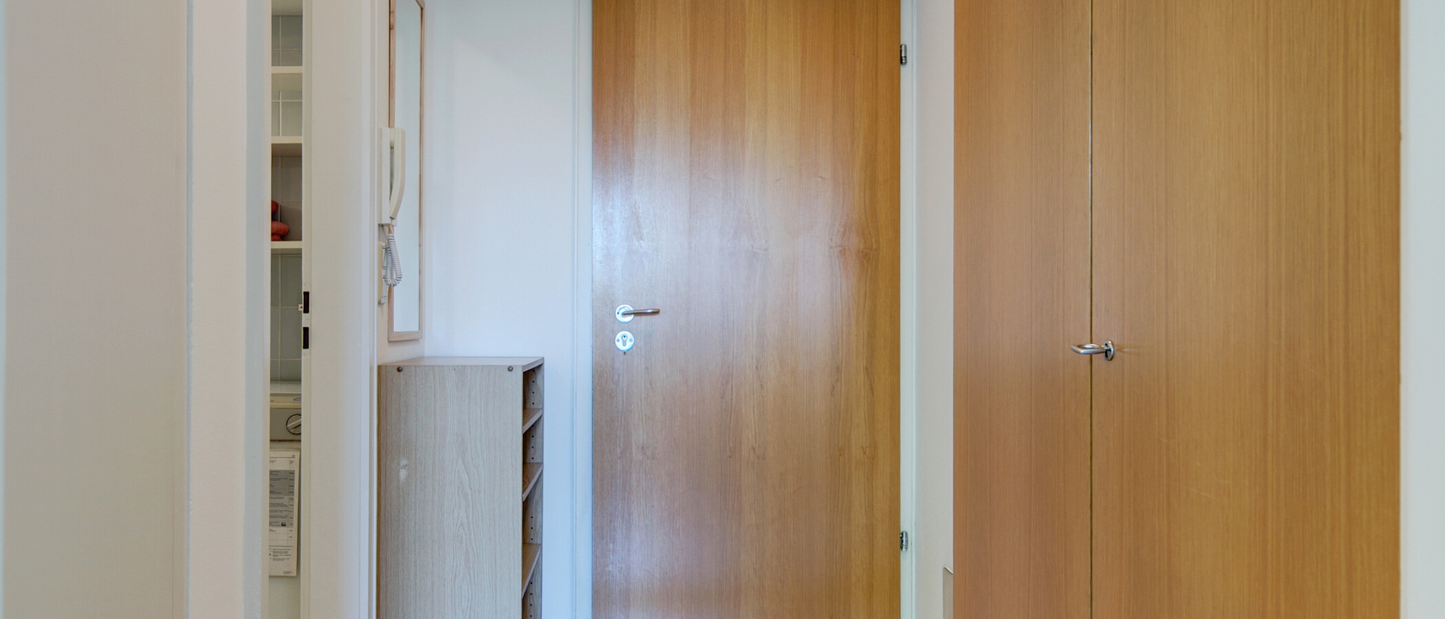 マンション München Schwabing (rechts der Leopoldstraße) 01 玄関入り口 9457