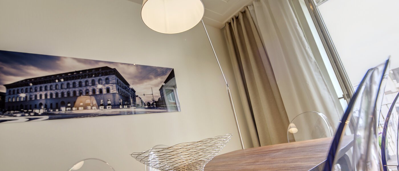 マンション München Maxvorstadt - Rund um den Josephplatz 04 ダイニング 9480