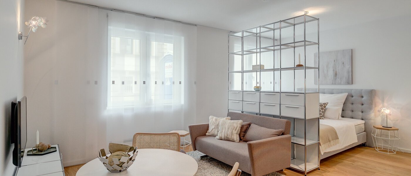 マンション München Schwabing (rechts der Leopoldstraße) 01 リビングルーム 9520