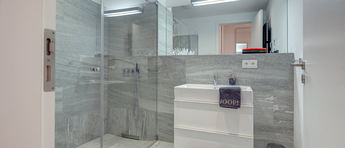 マンション München Schwabing (rechts der Leopoldstraße) 01 浴室 9521