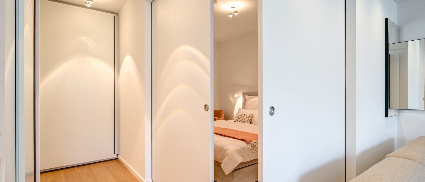 マンション München Schwabing (rechts der Leopoldstraße) 05 玄関入り口 9521