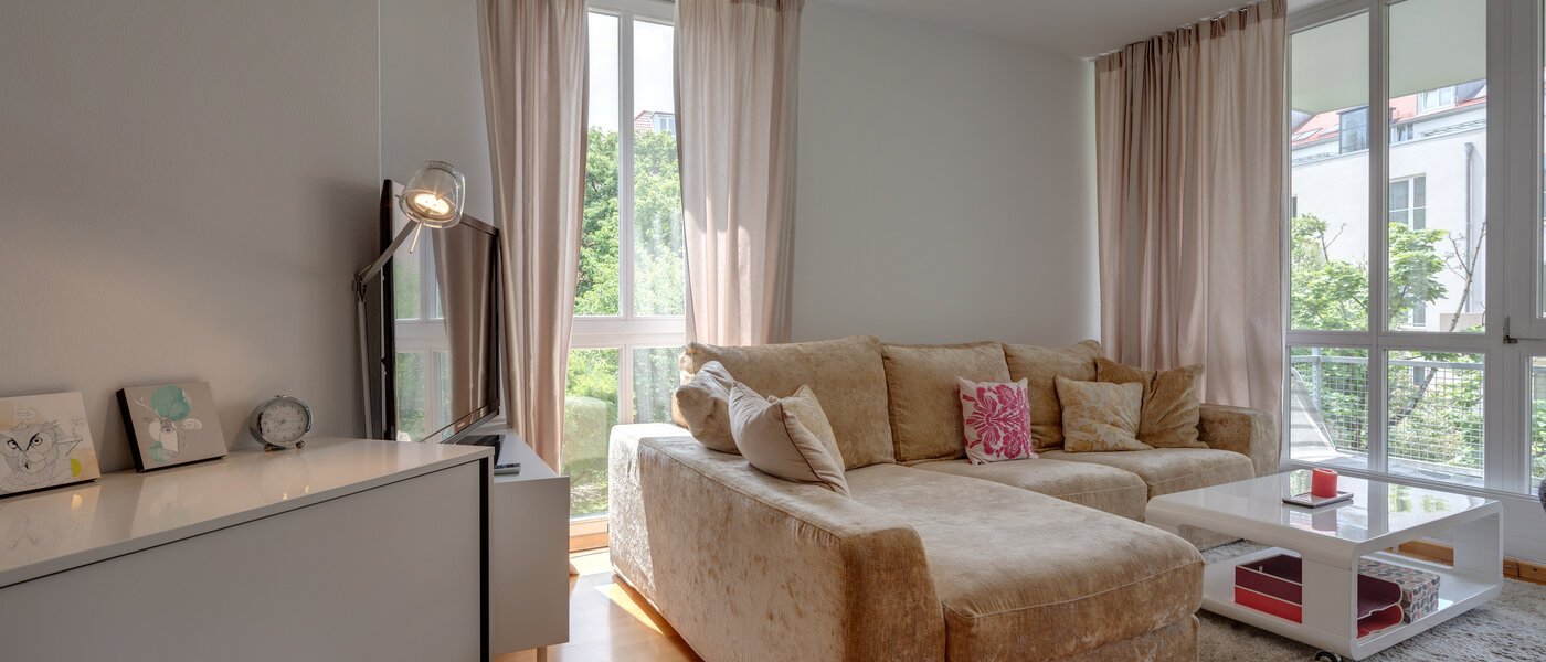 マンション München Schwabing (links der Leopoldstraße) 02 リビングルーム 9548