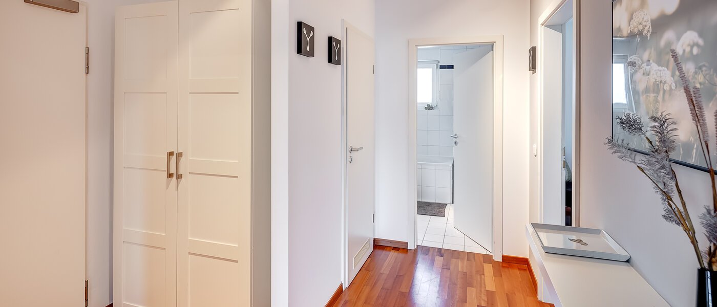 マンション München Schwabing-Nord (zw. Leopoldstraße & Englischen Garten) 01 玄関入り口 9573