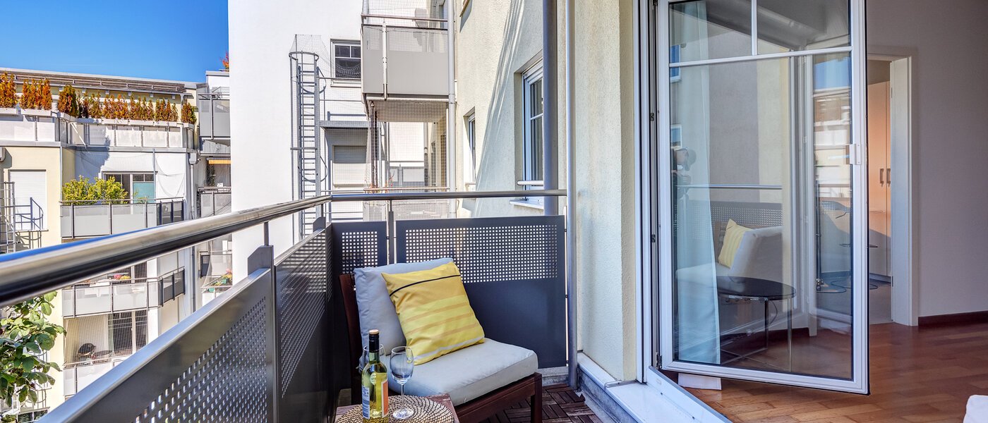 マンション München Schwabing-Nord (zw. Leopoldstraße & Englischen Garten) 01 ベランダ 9573