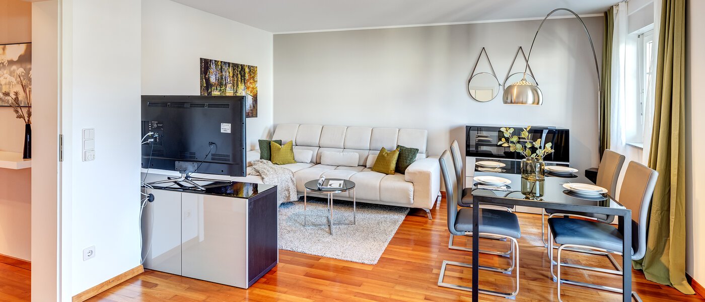 マンション München Schwabing-Nord (zw. Leopoldstraße & Englischen Garten) 03 リビングエリア 9573