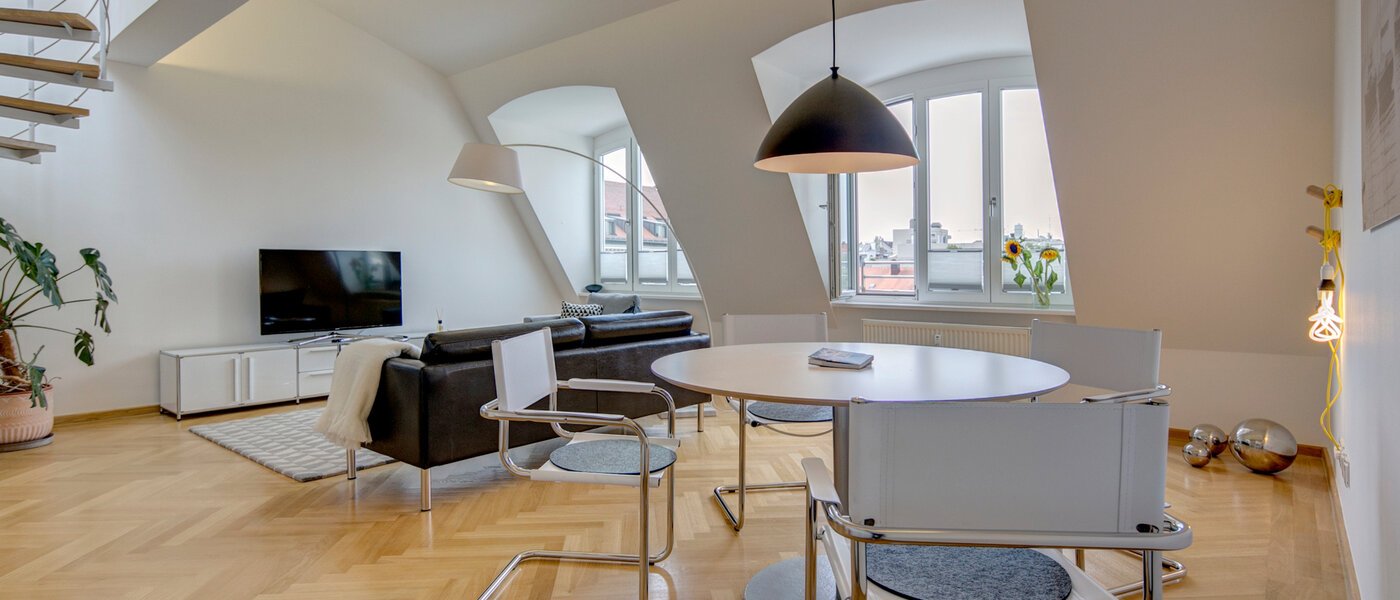 ペントハウス München Schwabing-Nord (zw. Belgrad- & Leopoldstraße) 03 リビングルーム 9584