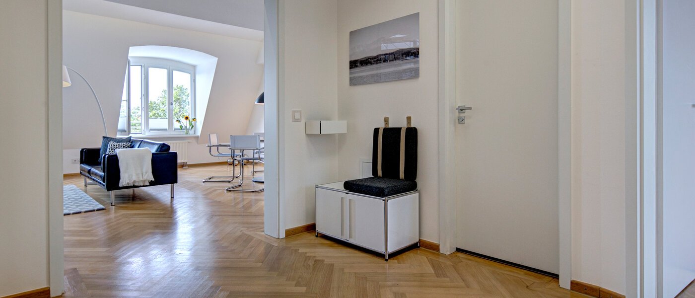 ペントハウス München Schwabing-Nord (zw. Belgrad- & Leopoldstraße) 01 玄関入り口 9584